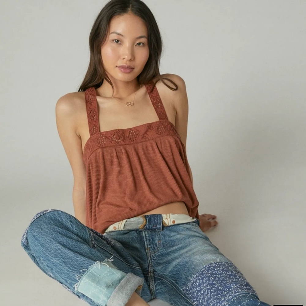 Women's Brown Sleeveless Top